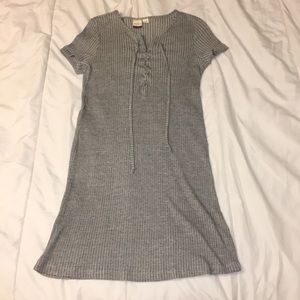 Grey tie up ROXY t-shirt dress